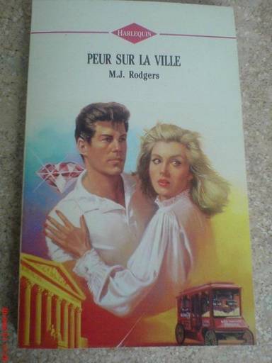 Couverture du livre Peur sur la ville de M. J. Rodgers